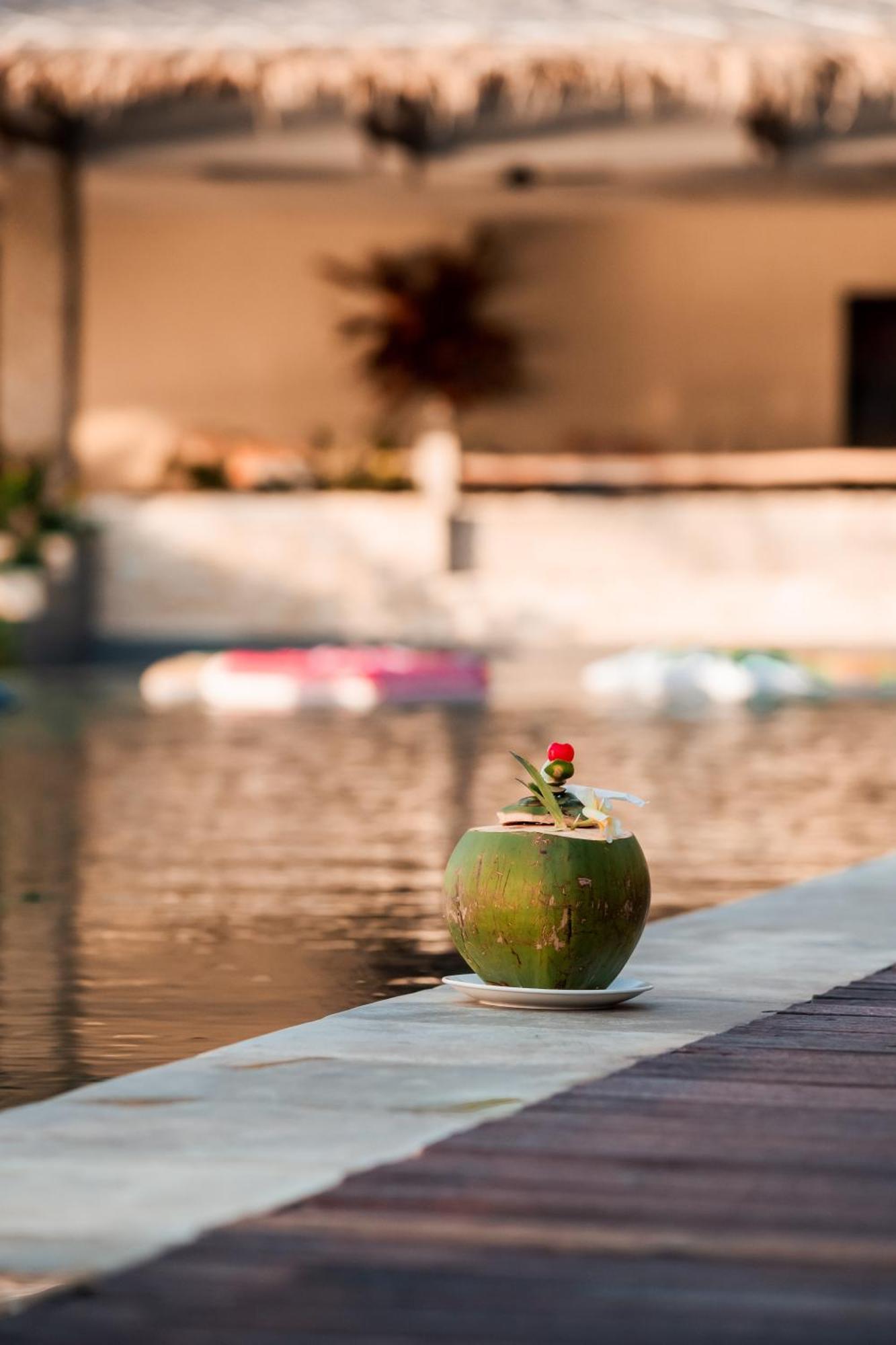 Living Asia Resort And Spa Senggigi Exterior foto